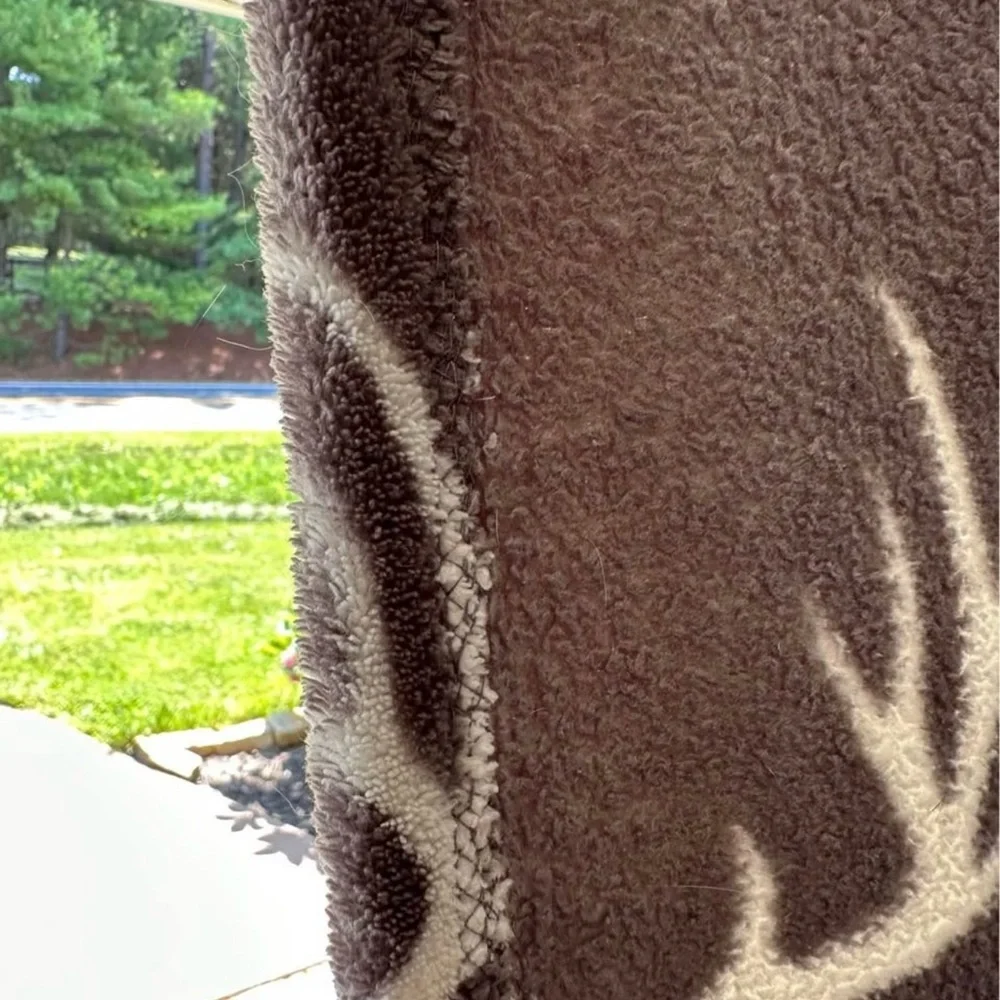 Gray Blanket with White Deer Pattern - Picture 8 of 9